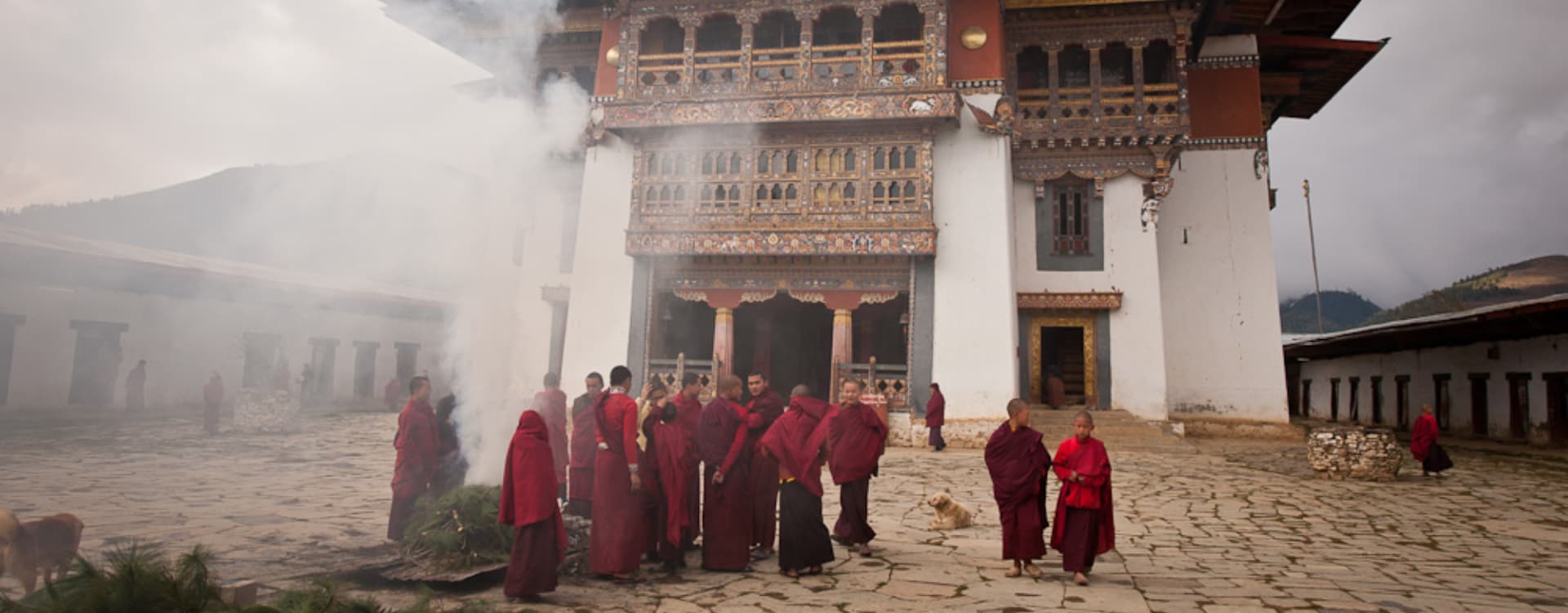 luxury tours of bhutan